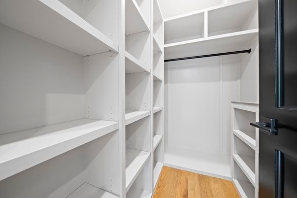 Interior, Walk-in Closets, Wood Texture Flooring