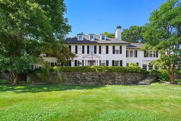 Backyard, Exterior, Facade, Georgian