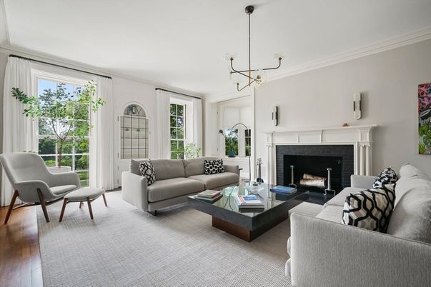Chandelier, Fireplace, Interior, Living room, Pendant Lights, Wood Texture Flooring