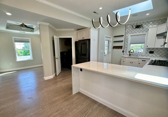Chandelier, Interior, Kitchen, Pendant Lights, Recessed Lighting, Wood Texture Flooring