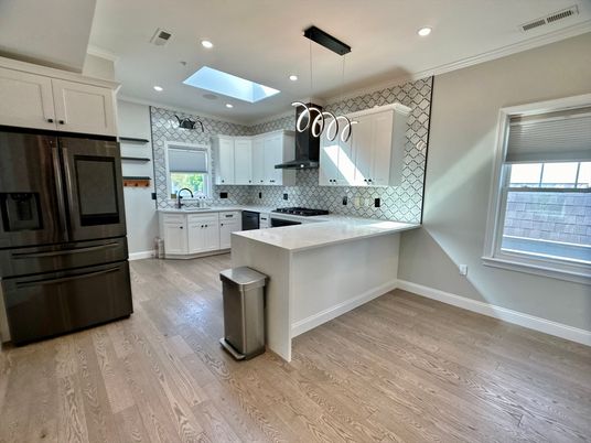 Interior, Kitchen, Pendant Lights, Recessed Lighting, Wood Texture Flooring