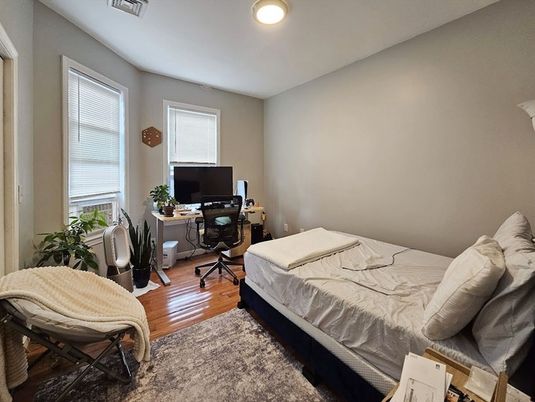 Bedroom, Home Office, Interior, Recessed Lighting, Wood Texture Flooring