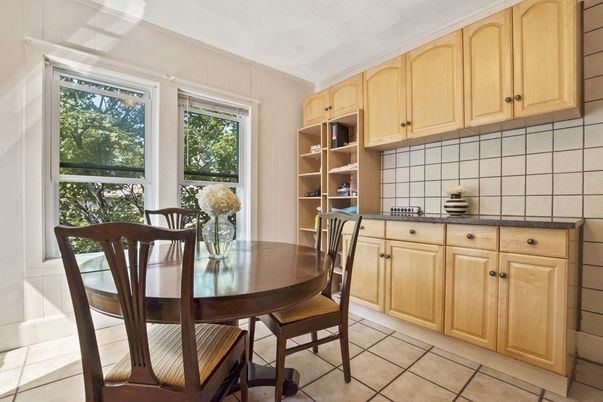 Dining room, Interior