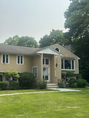 Backyard, Exterior, Facade, Ranch