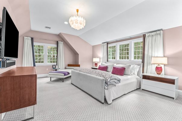Bedroom, Chandelier, Interior, Recessed Lighting