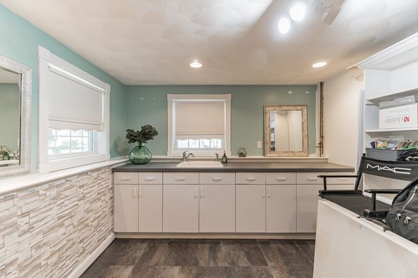 Interior, Kitchen, Recessed Lighting