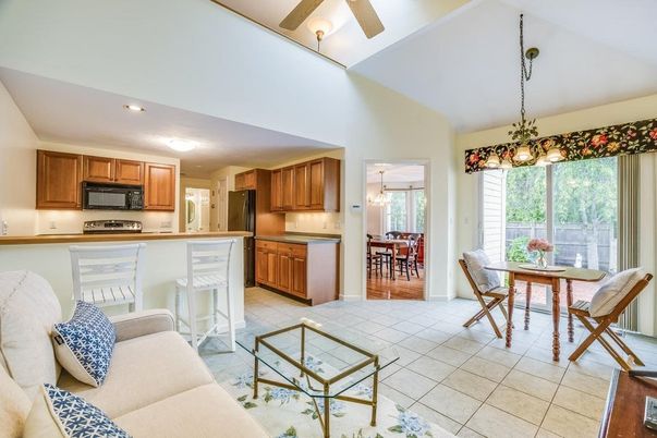 Dining room, Interior, Kitchen, Living room, Pendant Lights, Stainless Steel Appliances