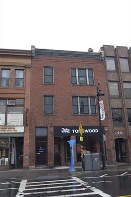 Exterior, Facade, Brick Facade, Rowhouse