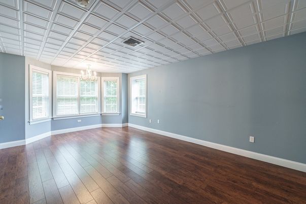 Chandelier, Empty room, Interior, Wood Texture Flooring