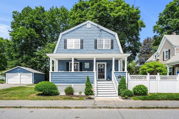 Detached Garage, Exterior, Facade, Queen Anne Victorian