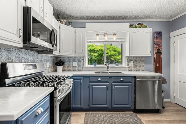 Interior, Kitchen, Stainless Steel Appliances, Wood Texture Flooring