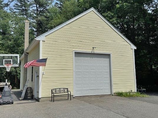 Detached Garage, Exterior