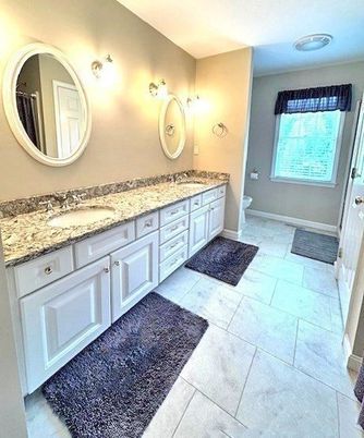 Bathroom, Dual Sink Vanities, Interior, Recessed Lighting