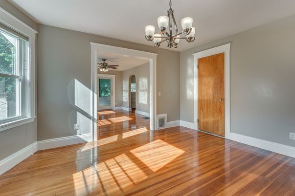 Chandelier, Empty room, Interior, Wood Texture Flooring