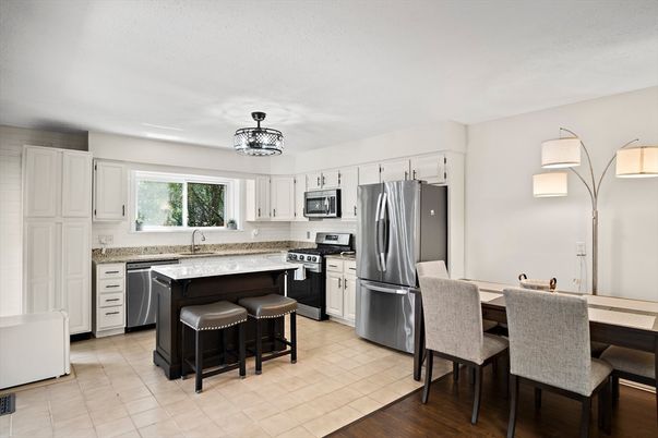 Dining room, Interior, Kitchen, Stainless Steel Appliances, Wood Texture Flooring