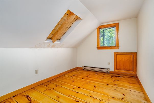 Empty room, Interior, Wooden Beams, Wood Texture Flooring