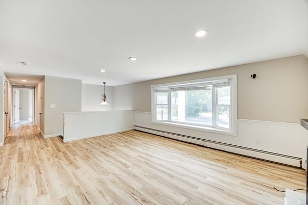 Empty room, Interior, Pendant Lights, Recessed Lighting, Wood Texture Flooring
