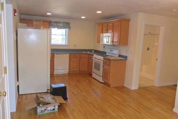 Interior, Kitchen, Recessed Lighting, Wood Texture Flooring