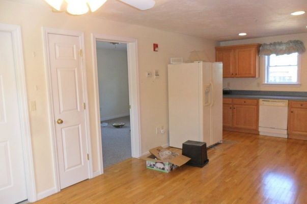 Interior, Kitchen, Recessed Lighting, Wood Texture Flooring