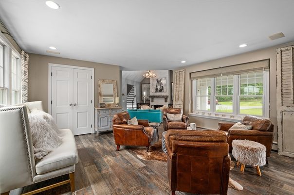 Chandelier, Interior, Living room, Recessed Lighting, Wood Texture Flooring