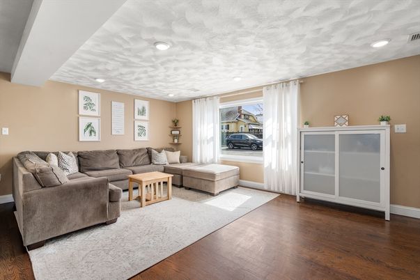 Interior, Living room, Recessed Lighting, Wood Texture Flooring