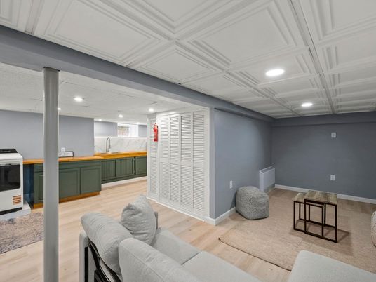 Interior, Recessed Lighting, Wood Texture Flooring