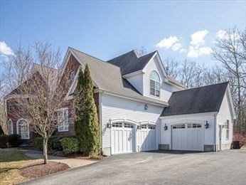 Attached, Exterior, Facade, Farmhouse