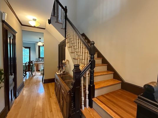 Interior, Pendant Lights, Wood Texture Flooring