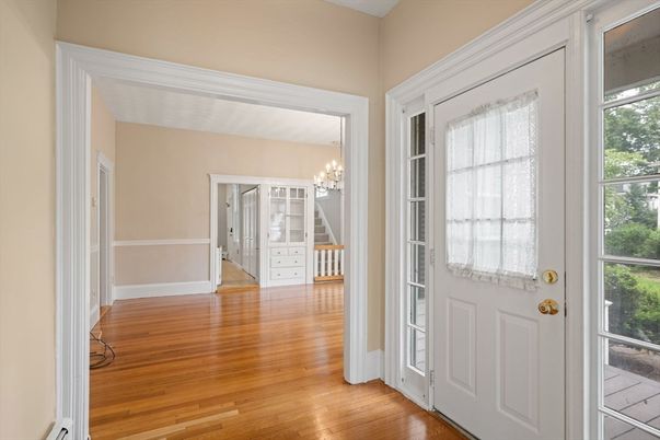 Chandelier, Empty room, Interior, Wood Texture Flooring