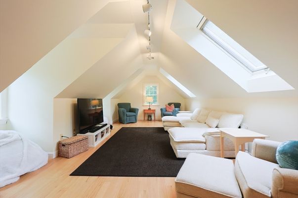 Interior, Living room, Pendant Lights, Wood Texture Flooring