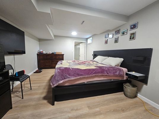 Bedroom, Interior, Recessed Lighting, Wood Texture Flooring