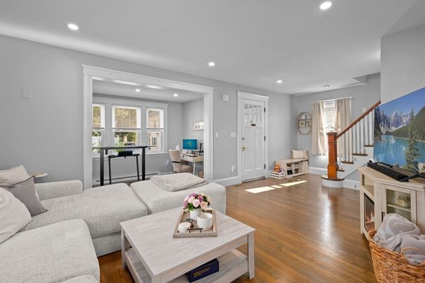 Dining room, Interior, Living room, Recessed Lighting, Wood Texture Flooring