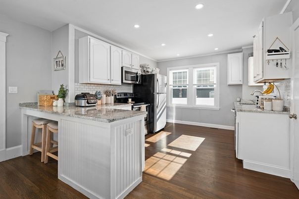 Interior, Kitchen, Recessed Lighting, Wood Texture Flooring