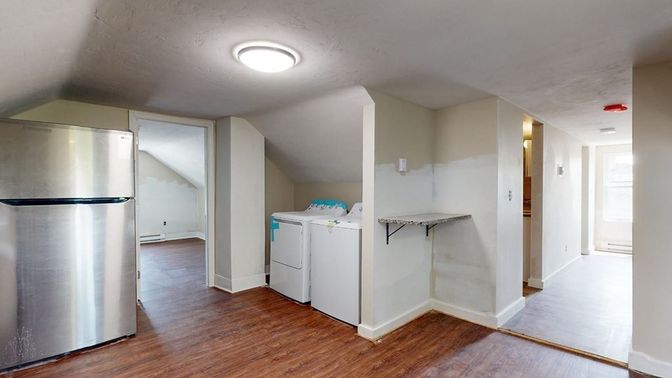 Interior, Utility Closets, Washer, Wood Texture Flooring