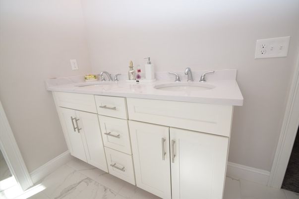 Bathroom, Dual Sink Vanities, Interior, Marble