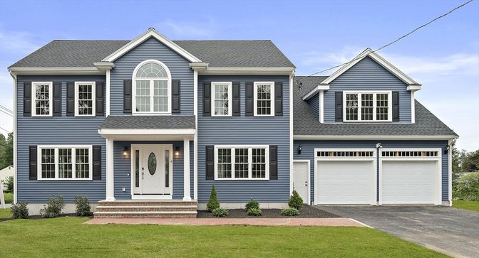 Attached, Exterior, Facade, Rowhouse