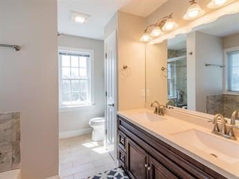 Bathroom, Dual Sink Vanities, Interior
