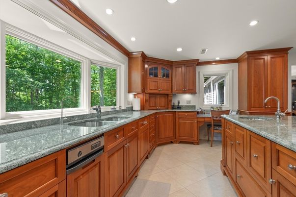 Dining room, Interior, Kitchen, Recessed Lighting