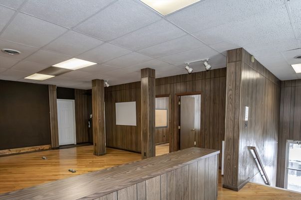 Interior, Recessed Lighting, Wood Texture Flooring, Wooden Walls