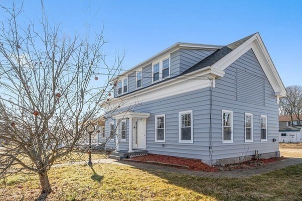 Exterior, Facade, Cape Cod