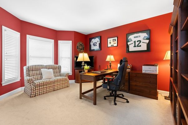 Home Office, Interior