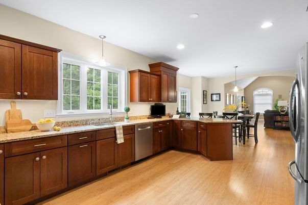 Dining room, Interior, Kitchen, Pendant Lights, Recessed Lighting, Wood Texture Flooring