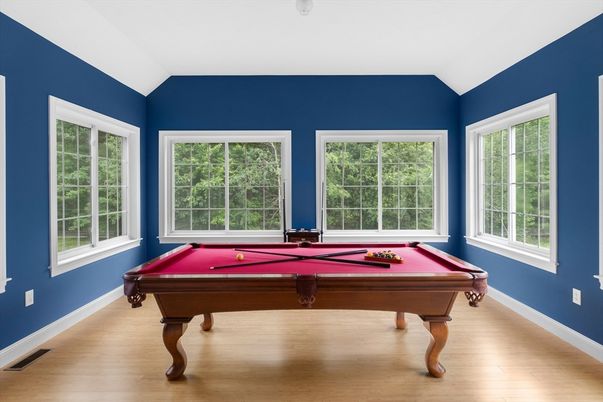 Billiard Table, Game Room, Interior, Wood Texture Flooring