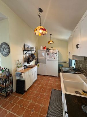 Interior, Kitchen, Pendant Lights, Washer
