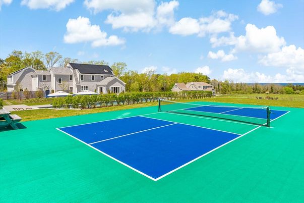 Exterior, Tennis Courts