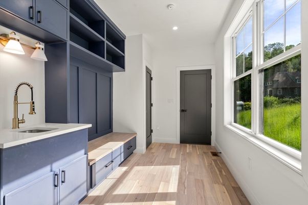 Interior, Recessed Lighting, Wood Texture Flooring