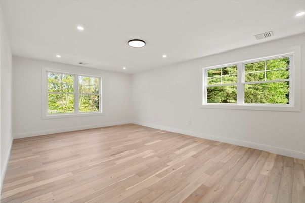 Empty room, Interior, Recessed Lighting, Wood Texture Flooring