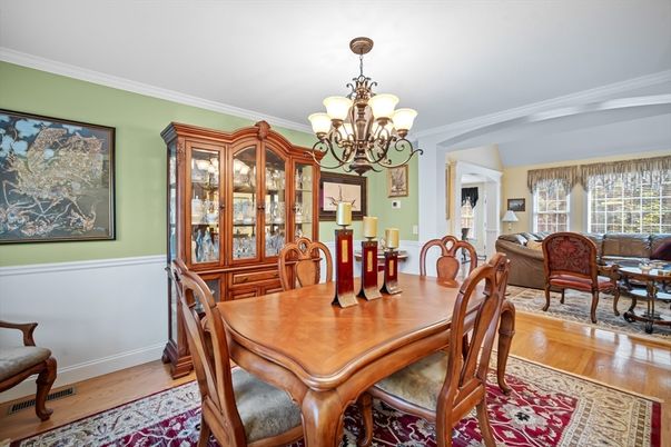Chandelier, Dining room, Interior, Living room, Wood Texture Flooring