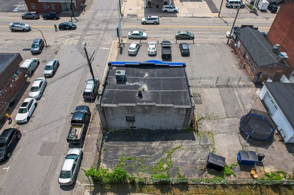 Exterior, Drone