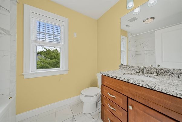 Bathroom, Interior, Marble, Marble Walls, Recessed Lighting